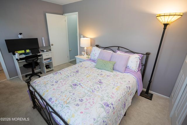 18 Pero Court, Sayreville, NJ 08872