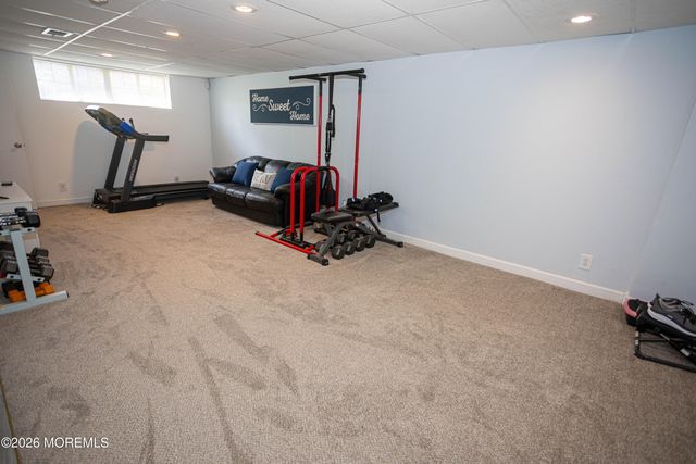 18 Pero Court, Sayreville, NJ 08872
