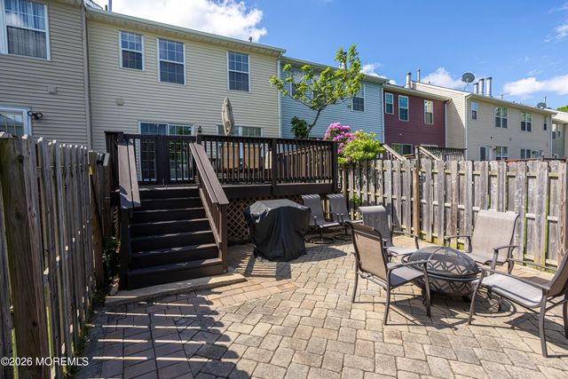 18 Pero Court, Sayreville, NJ 08872