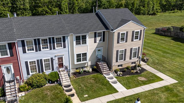 18 Pero Court, Sayreville, NJ 08872
