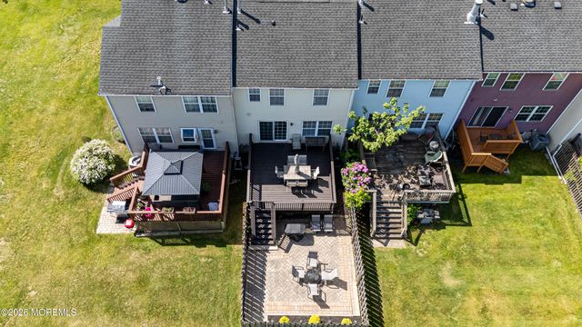 18 Pero Court, Sayreville, NJ 08872
