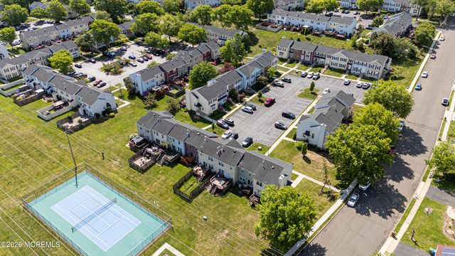 18 Pero Court, Sayreville, NJ 08872