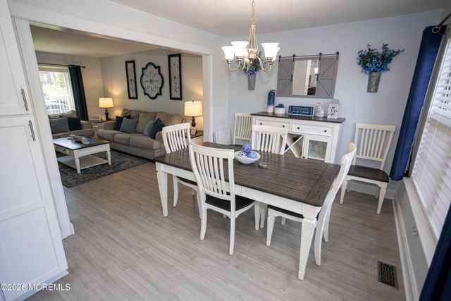 18 Pero Court, Sayreville, NJ 08872
