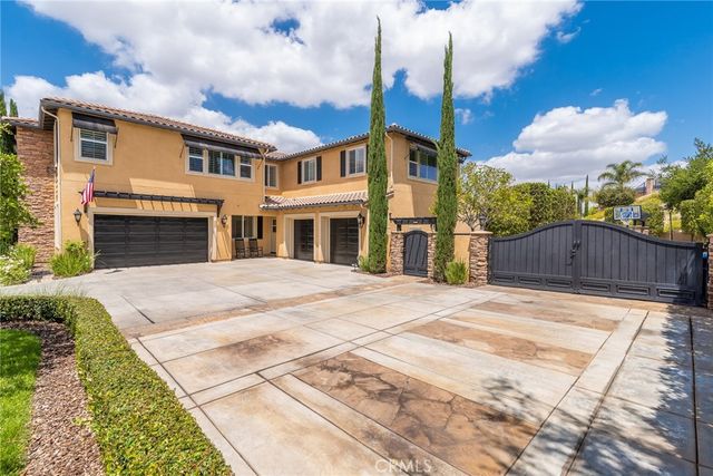 455 Wrightwood Court, Riverside, CA 92506