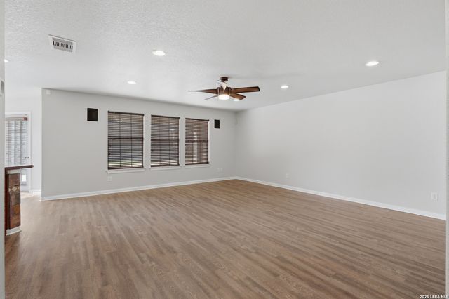 233 SPRINGTREE TRL, Cibolo, TX 78108