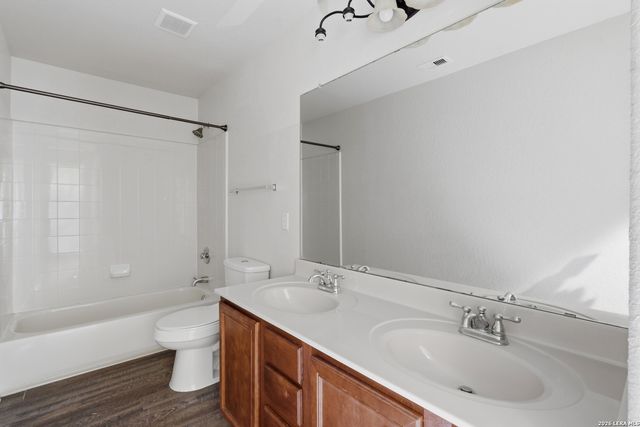 233 SPRINGTREE TRL, Cibolo, TX 78108