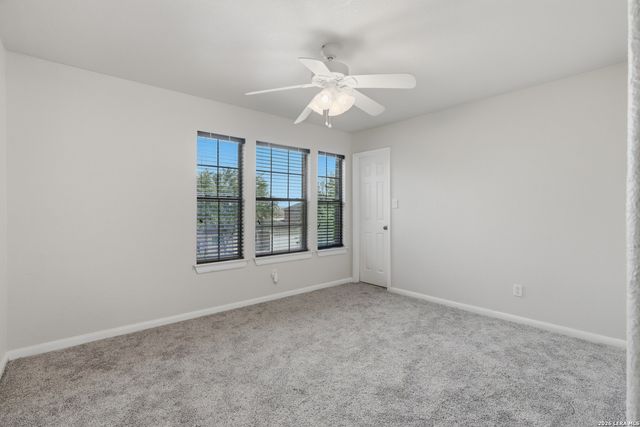 233 SPRINGTREE TRL, Cibolo, TX 78108