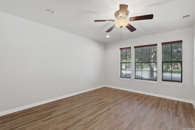 233 SPRINGTREE TRL, Cibolo, TX 78108