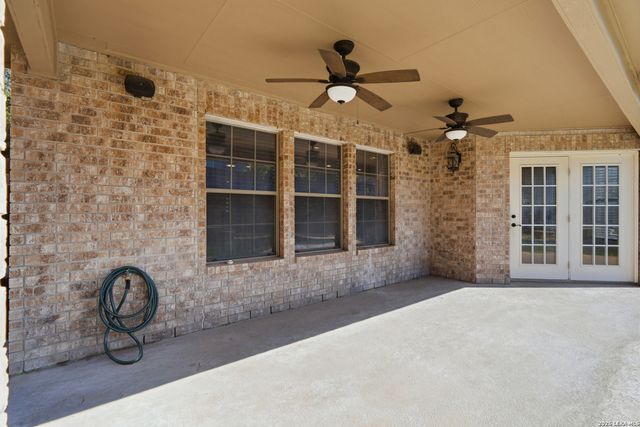 233 SPRINGTREE TRL, Cibolo, TX 78108
