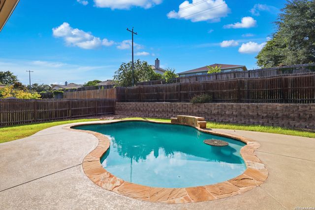 233 SPRINGTREE TRL, Cibolo, TX 78108