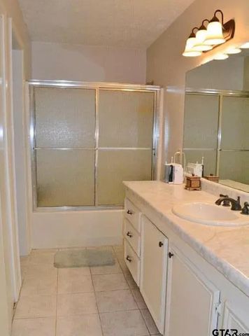 1520 N Texas Ave, Palestine, TX 75803