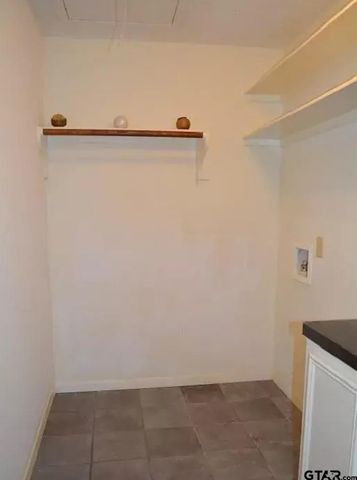 1520 N Texas Ave, Palestine, TX 75803