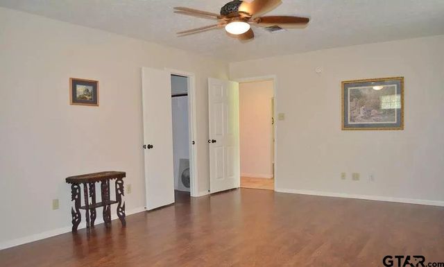 1520 N Texas Ave, Palestine, TX 75803