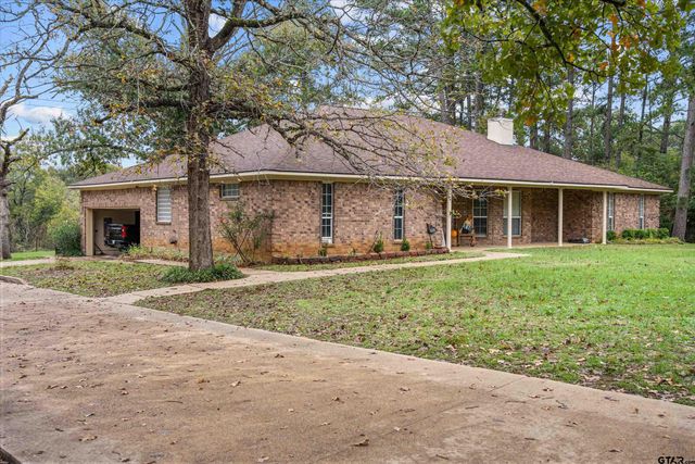 1520 N Texas Ave, Palestine, TX 75803