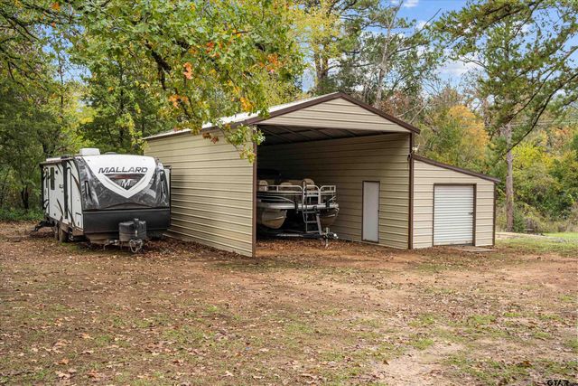 1520 N Texas Ave, Palestine, TX 75803