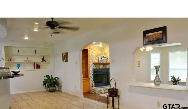 1520 N Texas Ave, Palestine, TX 75803