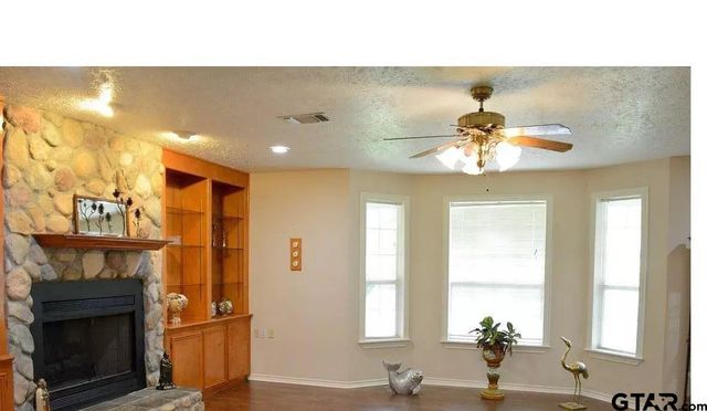 1520 N Texas Ave, Palestine, TX 75803