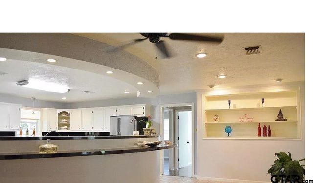 1520 N Texas Ave, Palestine, TX 75803