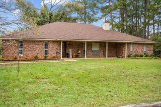 1520 N Texas Ave, Palestine, TX 75803