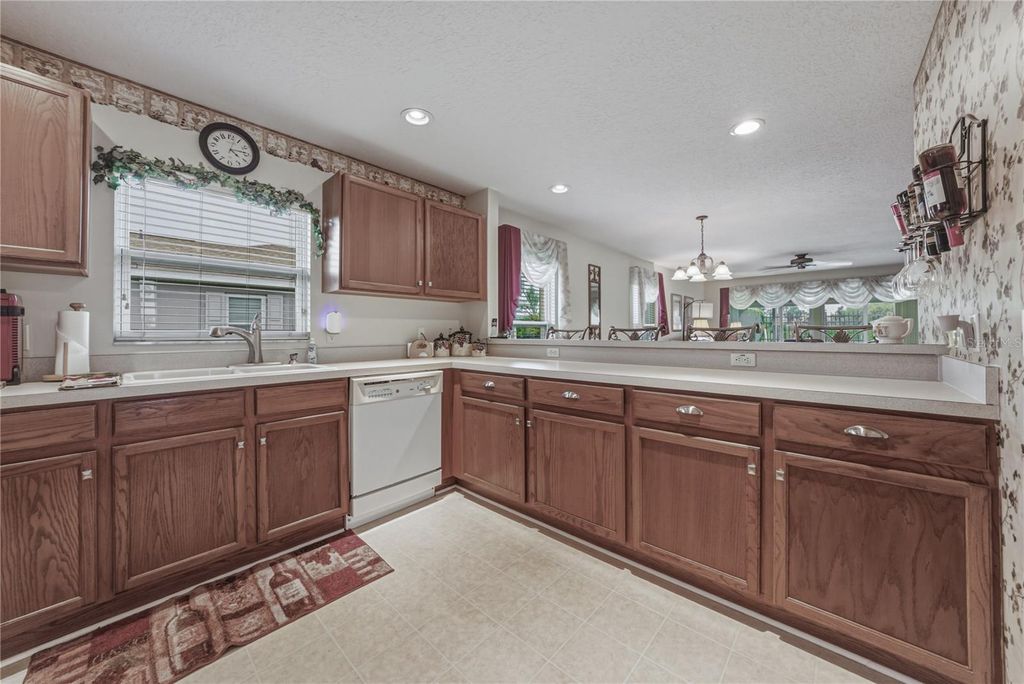 Image 12 of property listing at 4201 BERWICK DRIVE, Lake Wales, FL 33859