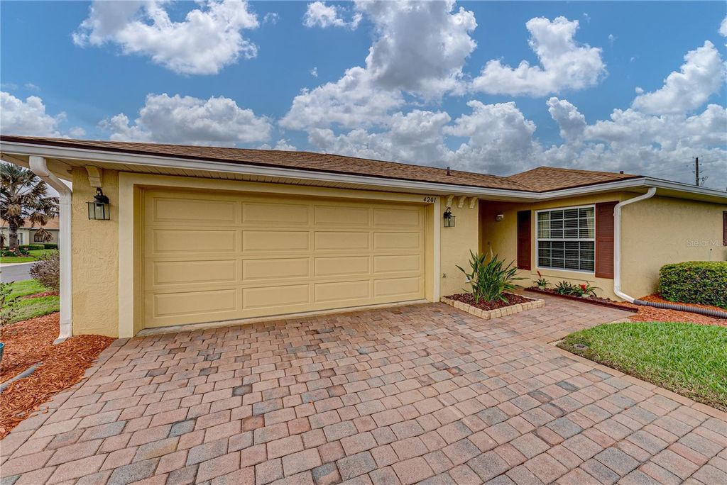 Image 6 of property listing at 4201 BERWICK DRIVE, Lake Wales, FL 33859
