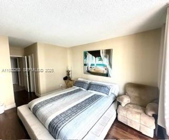 19390 Collins Avenue 414, Sunny Isles Beach, FL 33160