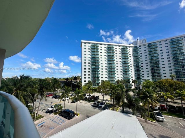 19390 Collins Avenue 414, Sunny Isles Beach, FL 33160