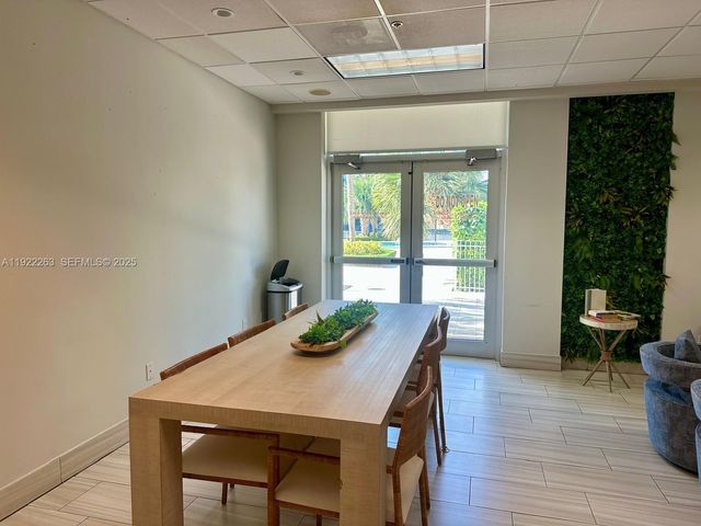19390 Collins Avenue 414, Sunny Isles Beach, FL 33160