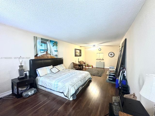 19390 Collins Avenue 414, Sunny Isles Beach, FL 33160