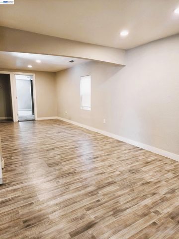 28 W Madill St, Antioch, CA 94509