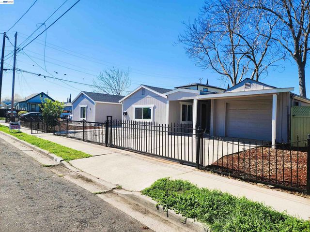28 W Madill St, Antioch, CA 94509