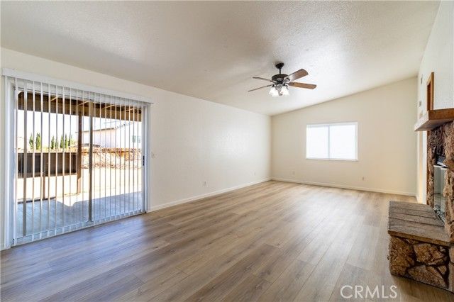 19014 Vine, Hesperia, CA 92345