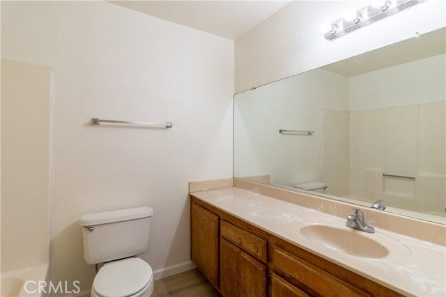 19014 Vine, Hesperia, CA 92345