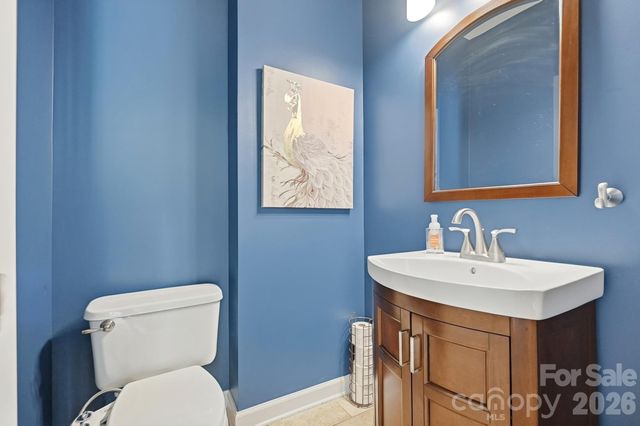 2822 Carriage Crossing Drive, Matthews, NC 28105