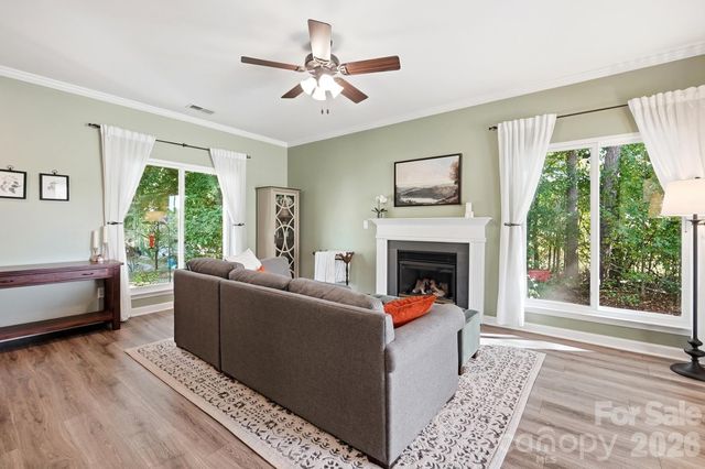 2822 Carriage Crossing Drive, Matthews, NC 28105