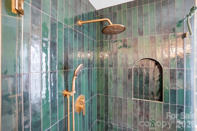 2822 Carriage Crossing Drive, Matthews, NC 28105