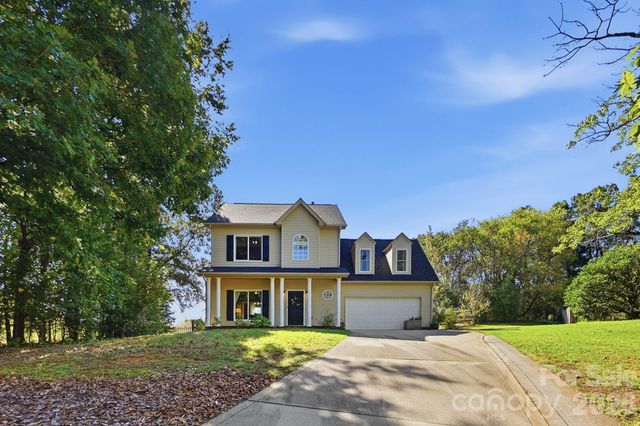 2822 Carriage Crossing Drive, Matthews, NC 28105