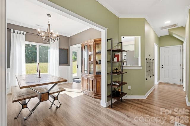 2822 Carriage Crossing Drive, Matthews, NC 28105
