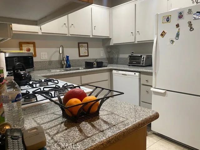 1432 West 227th Street 11, Torrance, CA 90501