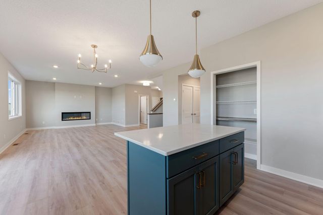 13721 Arrowhead Way, Rosemount, MN 55068