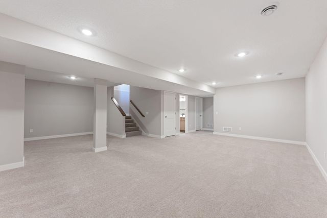 13721 Arrowhead Way, Rosemount, MN 55068