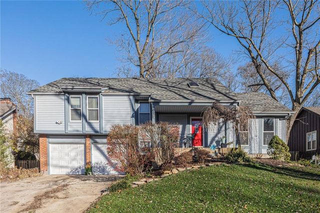 9029 Acuff Lane, Lenexa, KS 66215