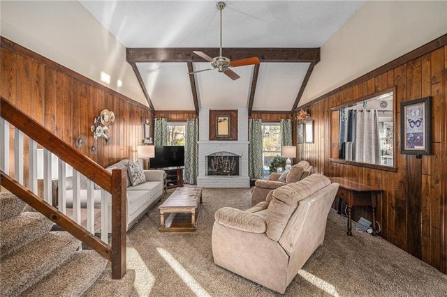 9029 Acuff Lane, Lenexa, KS 66215