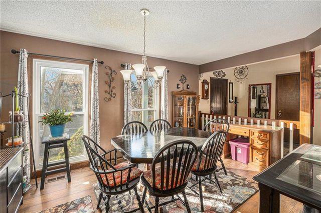 9029 Acuff Lane, Lenexa, KS 66215