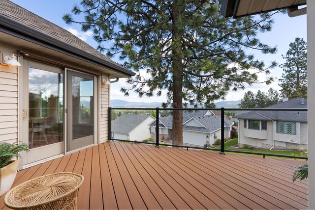 8904 E Boardwalk Ln, Spokane, WA 99212