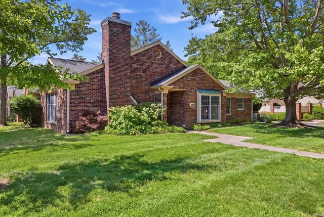 2617 E Windermere Woods Drive, Bloomington, IN 47401