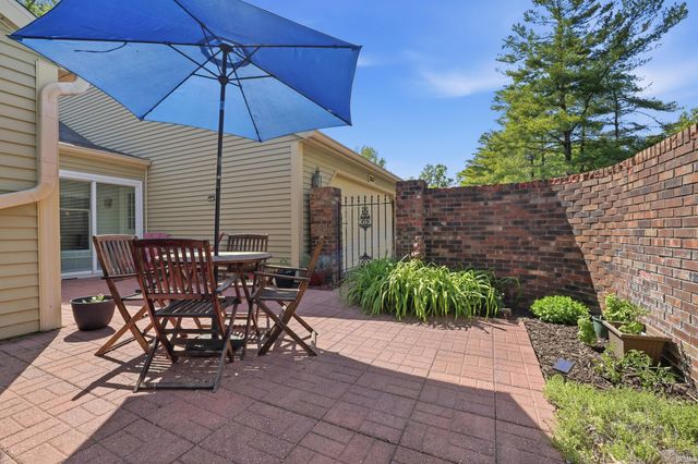 2617 E Windermere Woods Drive, Bloomington, IN 47401