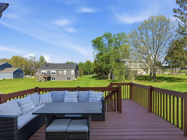 7464 50th STREET, Franklin, WI 53132