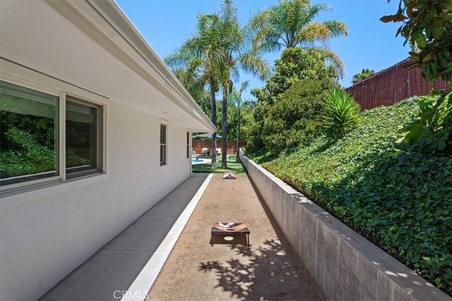 22 Aurora, Rolling Hills Estates, CA 90274