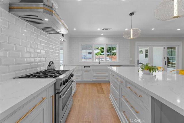 22 Aurora, Rolling Hills Estates, CA 90274